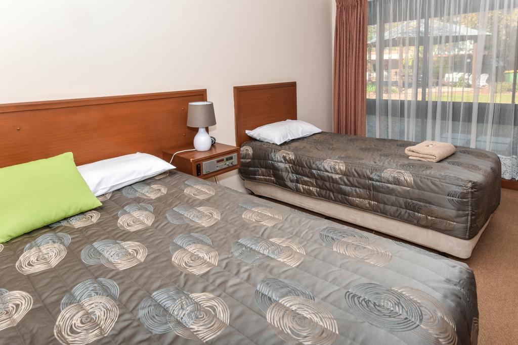 River Country (adults Only) Motel